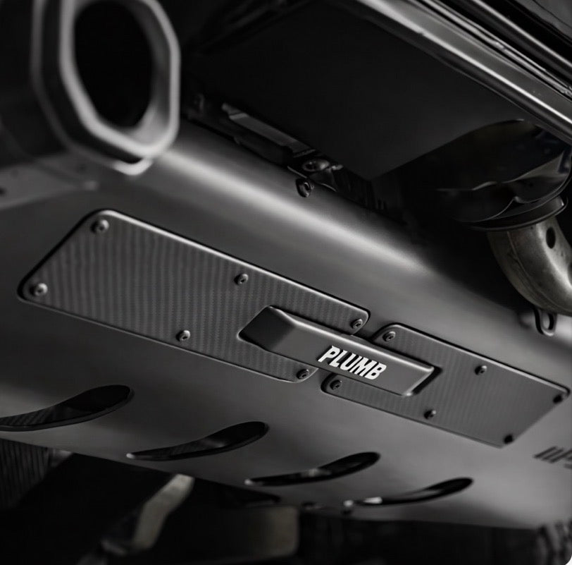 Land Rover Defender 110 / 130 (2020–2024) | Exhaust Tip & Rear Outlet Guard Set