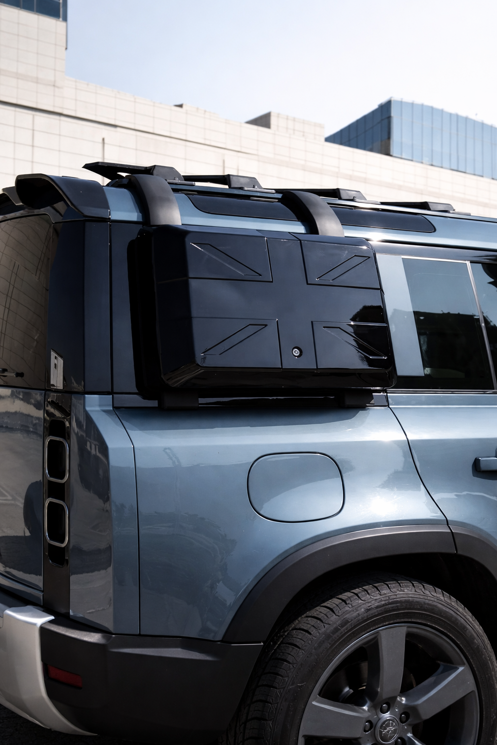 Land Rover Defender 90 / 110 L663 (2020–Present) | Side Storage Luggage Box