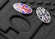 Union flag badge colour options on Defender floor mat