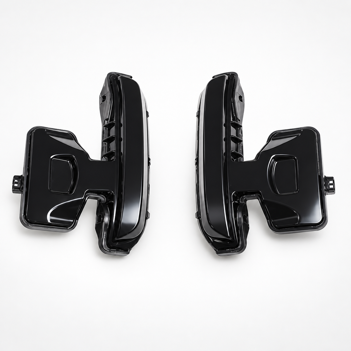 Pair of black LED mirror indicator lamp assemblies for Land Rover Defender L663