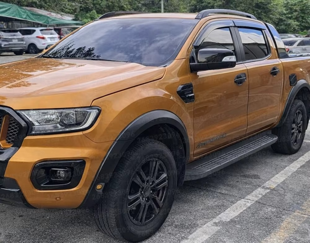Ford Ranger 2015 to 2022 fitted with 30 mm wheel arch fender flares