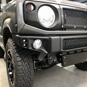 Close-up of narrow front bumper fitted to Suzuki Jimny